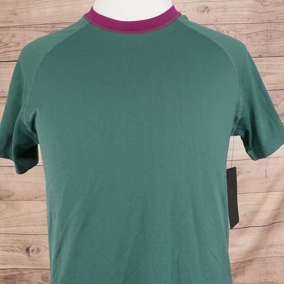 NEW! Fabletics Training Day Tee Shirt Mens Medium Green Athletic Performance - Picture 1 of 9